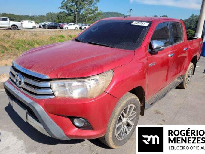 TOYOTA  HILUX CD 16/17