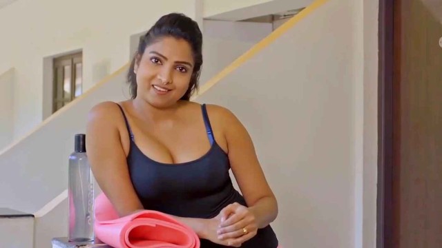 Padosan (2025) S01 E01 Rioplus Hindi Hot Web Series